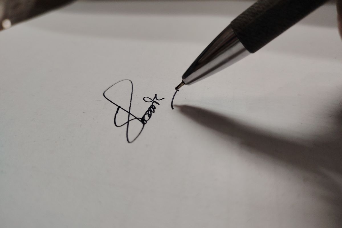 Signing a guaranteed rent agreement, representing its legal standing