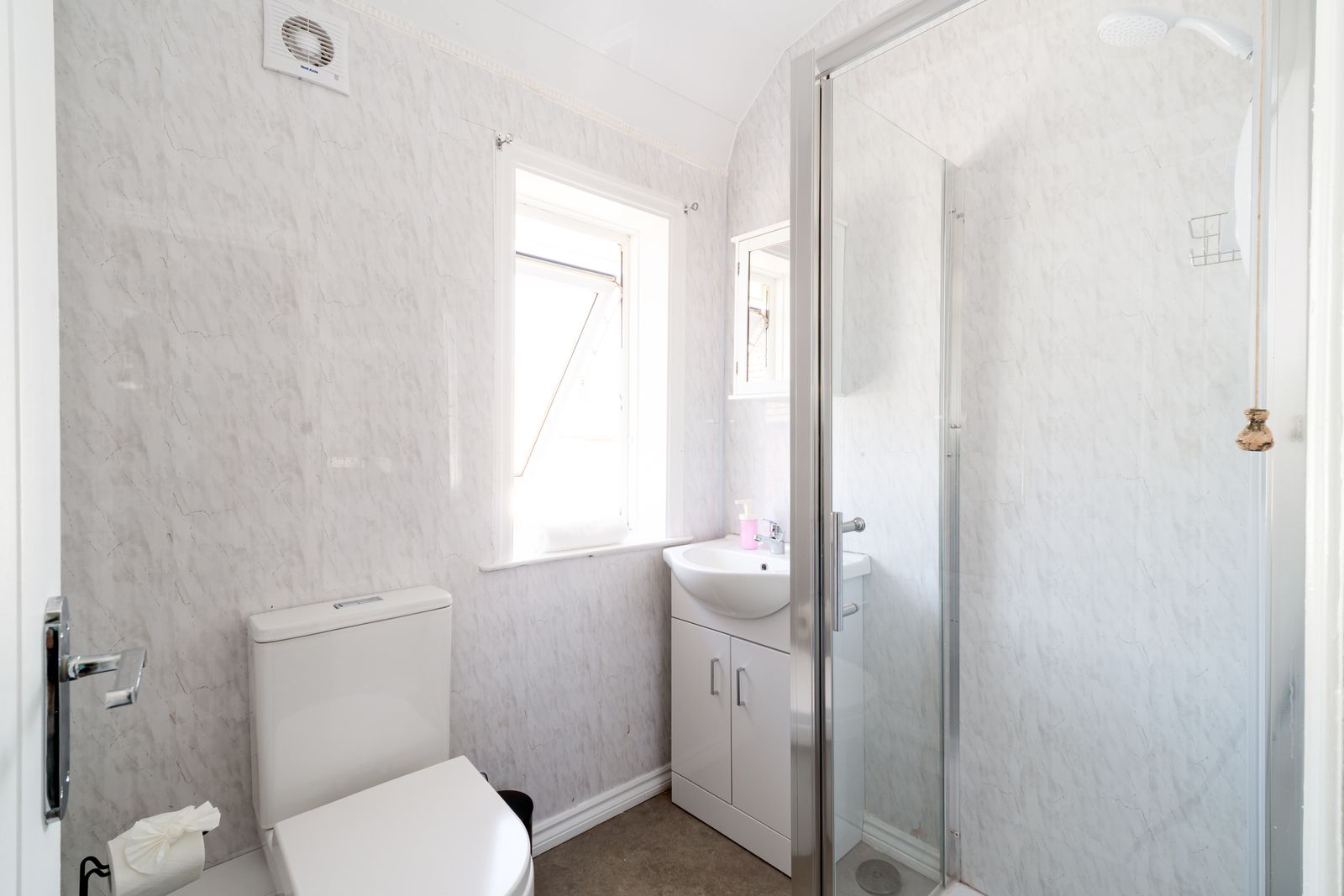 Family bathroom, Briar House, Wythenshawe
